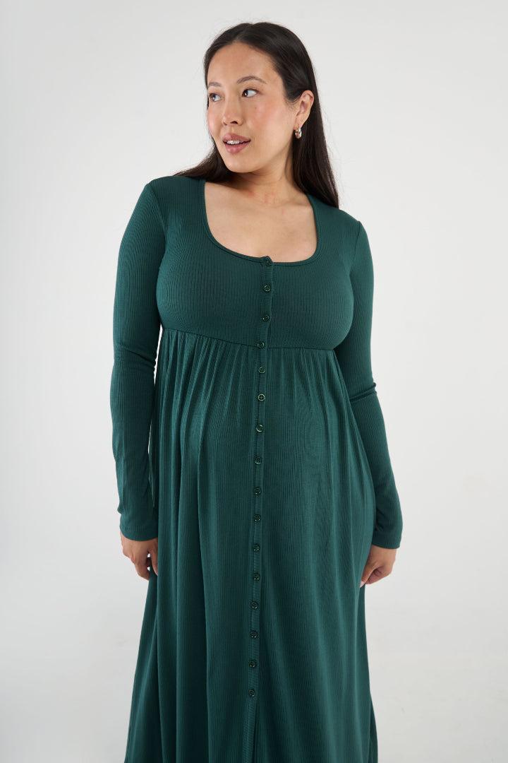 The Cadence Nursing Dress offers effortless style and all-day comfort in ultra-soft modal rib. Long sleeves and a full-length silhouette make it ideal year-round, while the functional button front allows for easy nursing and customizable leg coverage