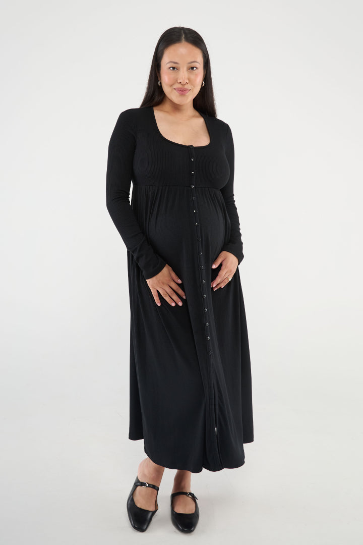 The Cadence Nursing Dress offers effortless style and all-day comfort in ultra-soft modal rib. Long sleeves and a full-length silhouette make it ideal year-round, while the functional button front allows for easy nursing and customizable leg coverage.