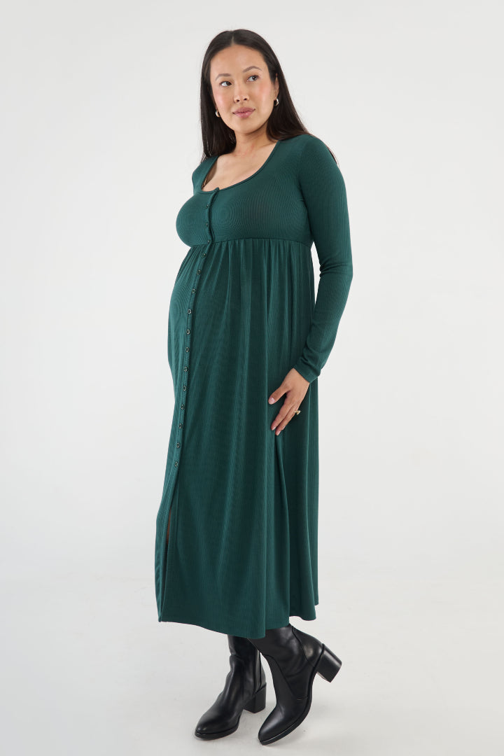 The Cadence Nursing Dress offers effortless style and all-day comfort in ultra-soft modal rib. Long sleeves and a full-length silhouette make it ideal year-round, while the functional button front allows for easy nursing and customizable leg coverage