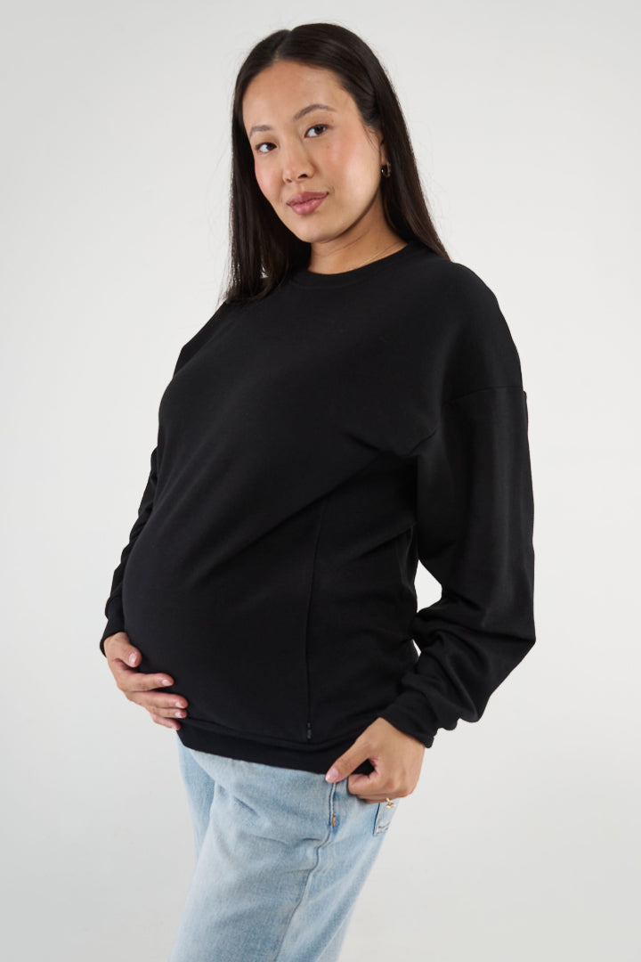Made from our Cozy Fleece, an ultra-soft bamboo-cotton blend with a brushed interior, this pullover delivers warmth without bulk. Ribbed side panels provide extra stretch and ease, adapting comfortably through all stages of pregnancy and postpartum.