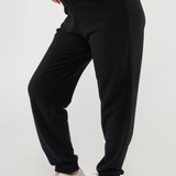 Made from soft, breathable Lyocell fabric, the Everyday Sweatpant sits comfortably below the bump with an elastic waist and ankle cuffs for a secure fit without pressure. The relaxed leg and single back pocket add casual style, while the low-rise design sits comfortably under growing bellies for all-day ease.