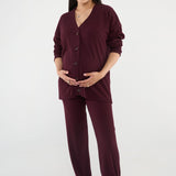 An elevated take on a jersey pant that you’ll wear everywhere. Made in our soft yet structured rib knit, with a high rise waist and full-length straight leg. Your new go-to pant for pregnancy and beyond.