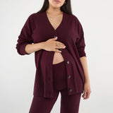 An elevated take on a jersey pant that you’ll wear everywhere. Made in our soft yet structured rib knit, with a high rise waist and full-length straight leg. Your new go-to pant for pregnancy and beyond.