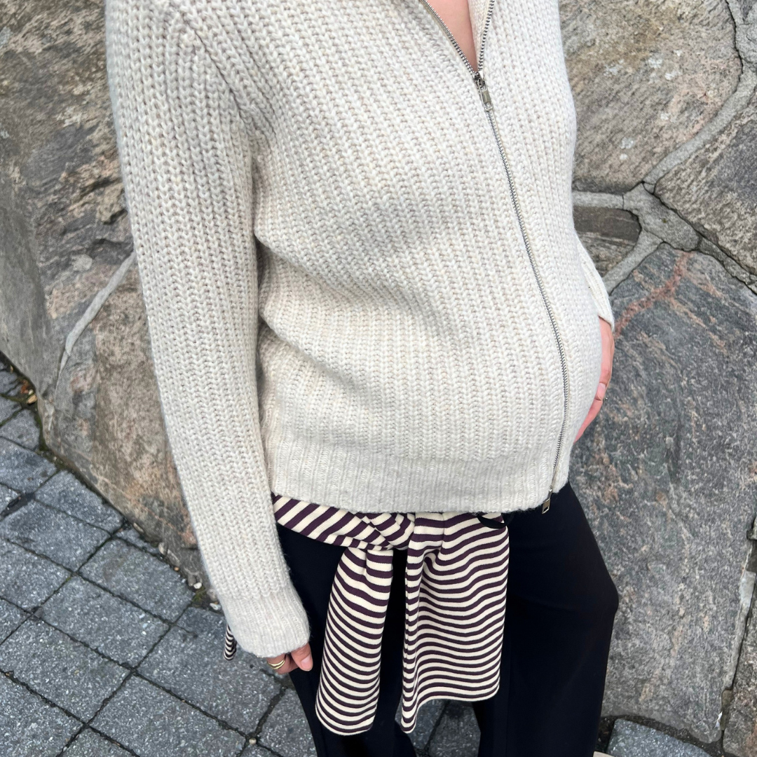 What to Wear This Fall: 5 Maternity Outfit Ideas