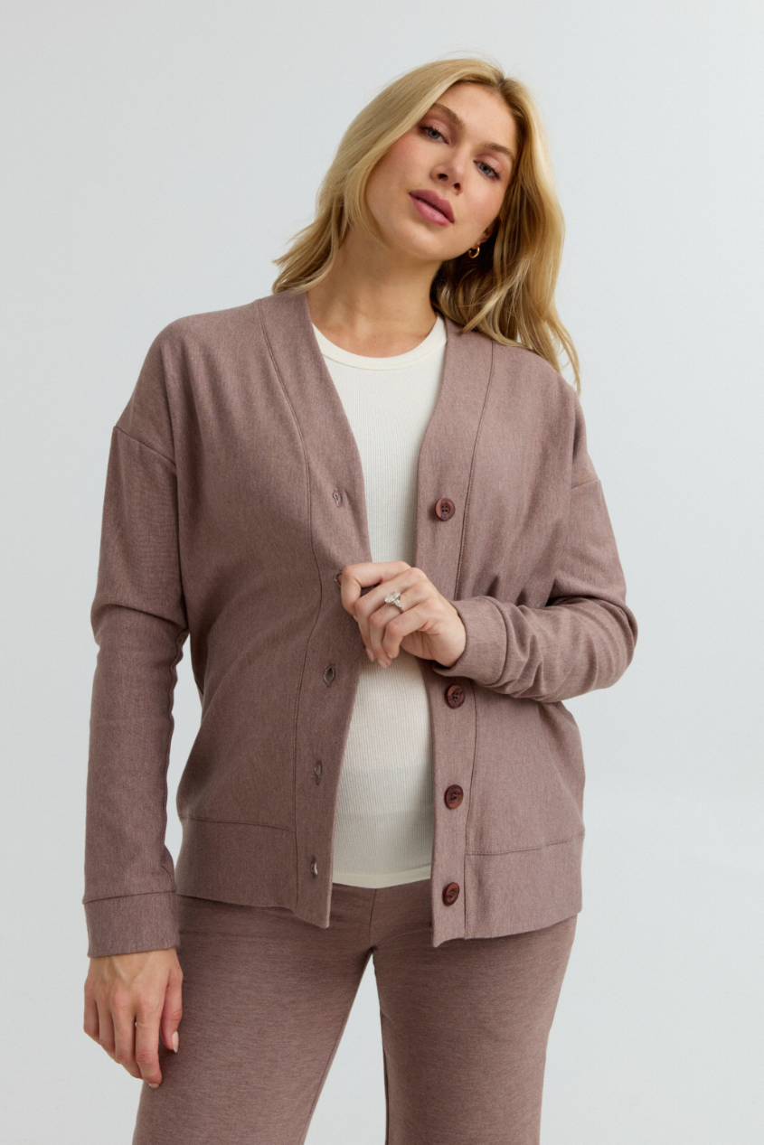 Cozy Fleece Relaxed Maternity Cardigan (Mocha) | CARRY