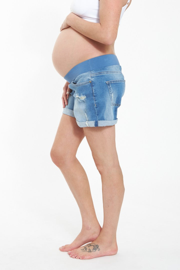 Baxter Boyfriend Short | Ripe Maternity | CARRY | Maternity Denim Shorts Canada
