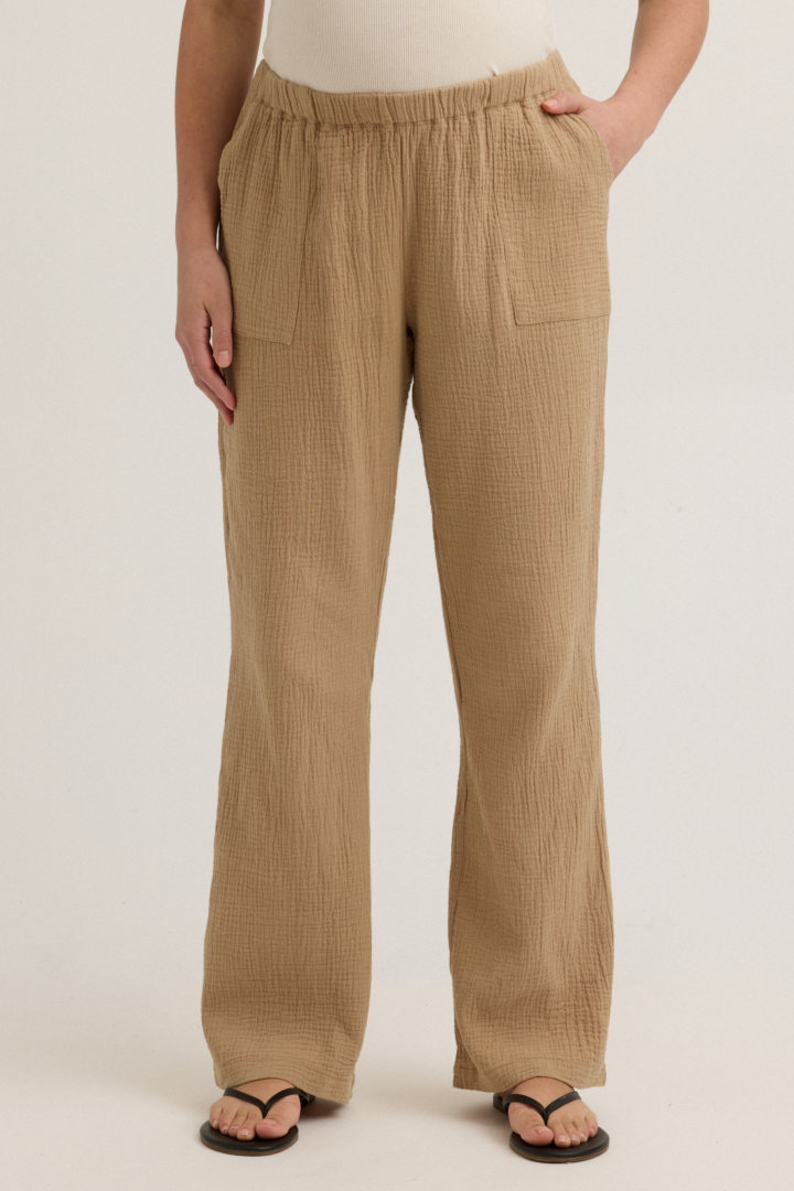 Breezy Cotton Gauze Maternity Pant (Sand) | CARRY