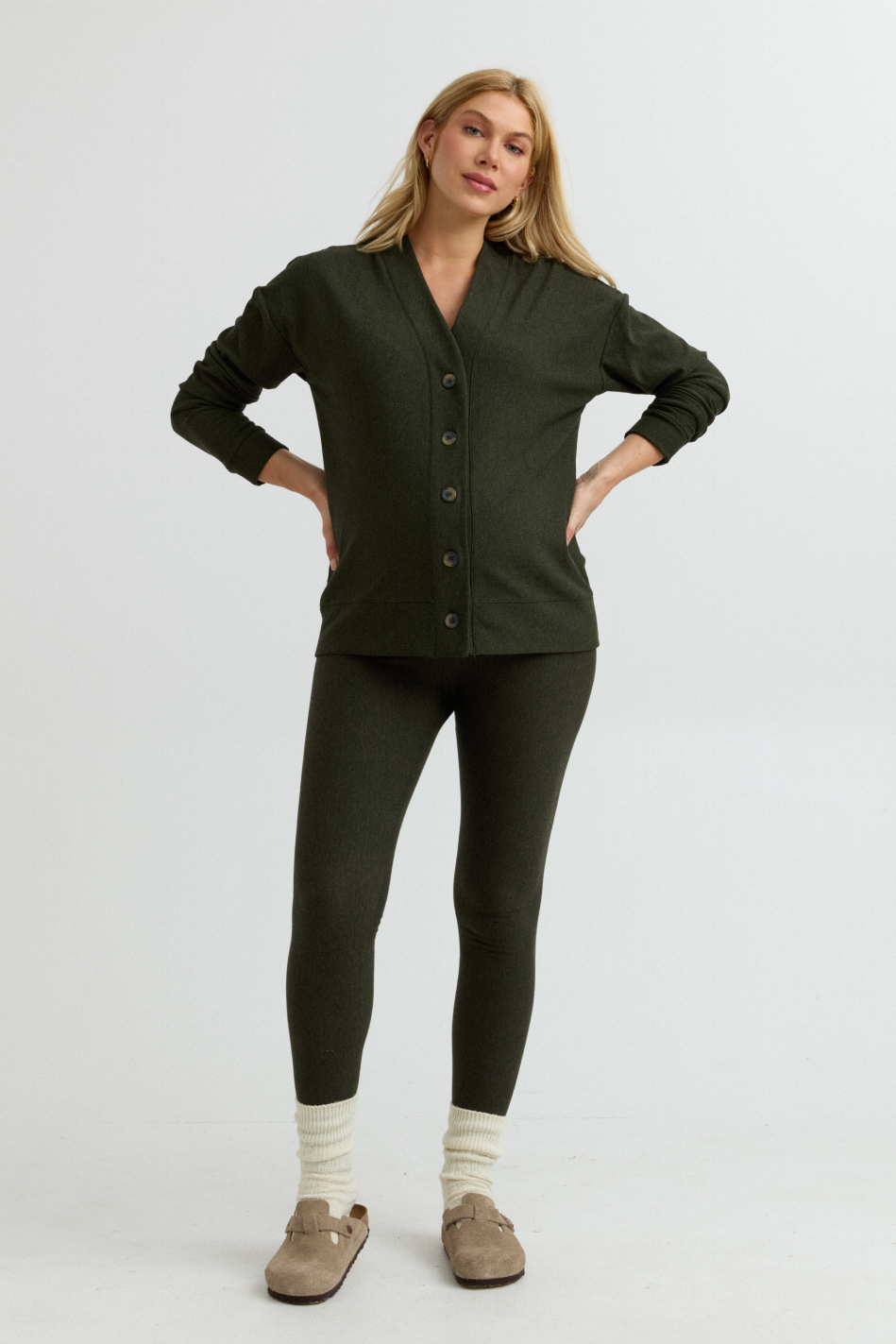 Cozy Fleece Relaxed Maternity Cardigan (Forest Green) | CARRY