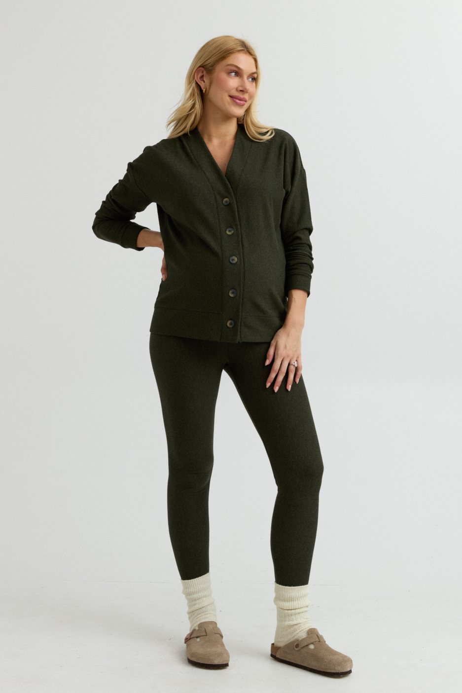 Cozy Fleece Relaxed Maternity Cardigan (Forest Green) | CARRY