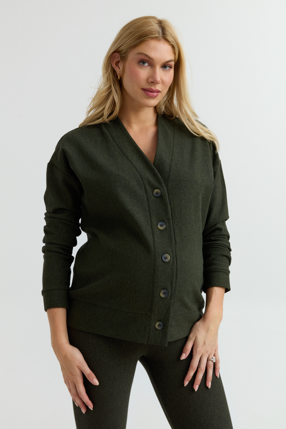 Cozy Fleece Relaxed Maternity Cardigan (Forest Green) | CARRY