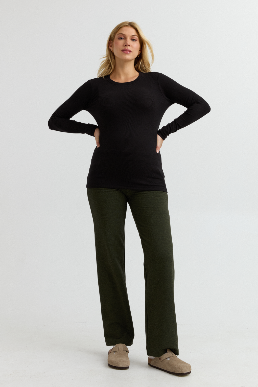 Cozy Fleece Maternity Wide-Leg Pant (Forest Green) | CARRY