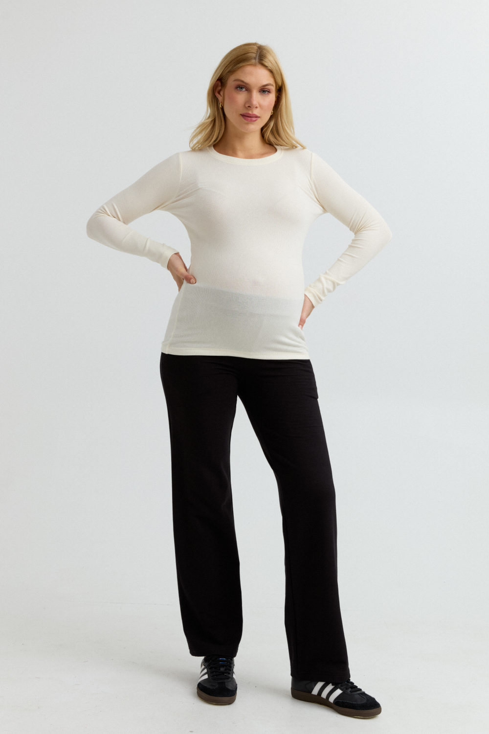 Cozy Fleece Maternity Wide-Leg Pant (Black) | CARRY Canada