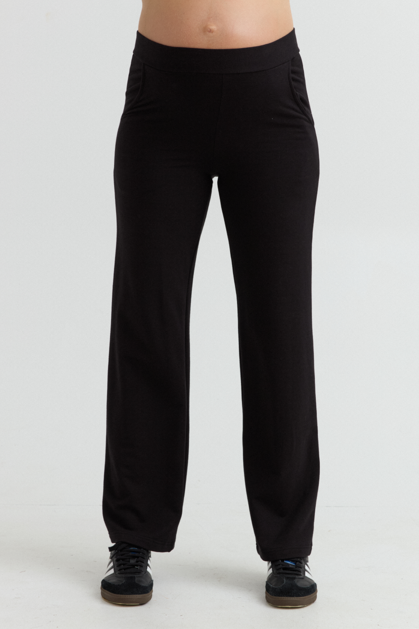 Cozy Fleece Maternity Wide-Leg Pant (Black) | CARRY Canada