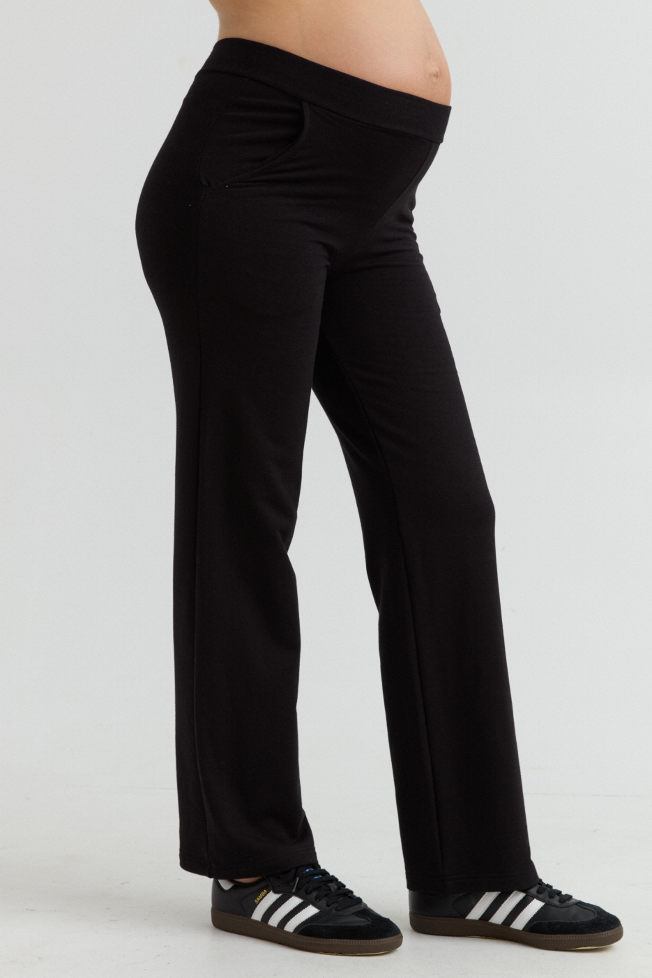 Cozy Fleece Maternity Wide-Leg Pant (Black) | CARRY Canada