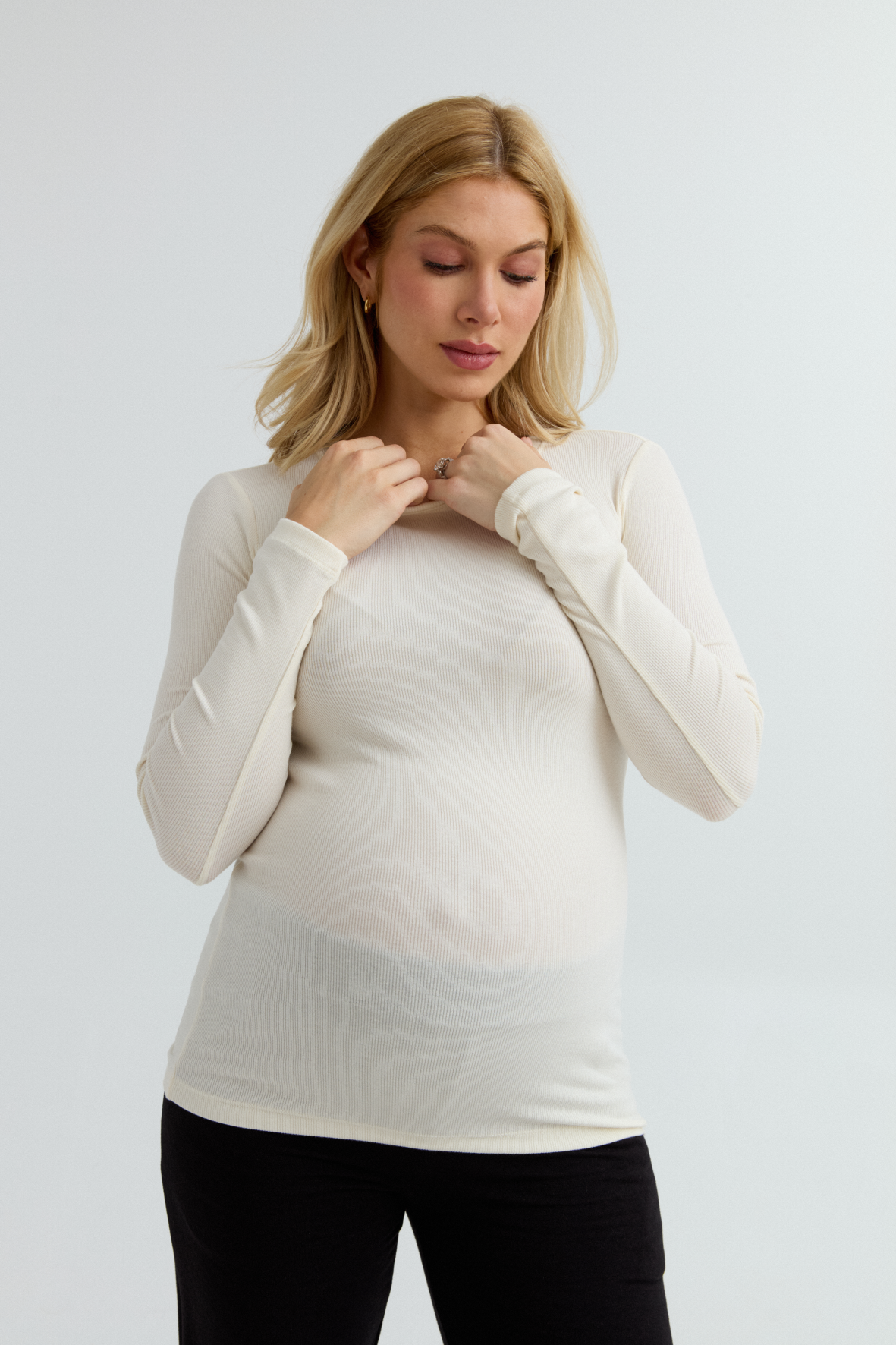 Soft Rib Maternity Long Sleeve Tee (Vanilla) | CARRY