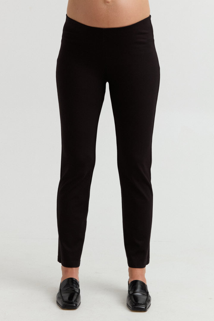 Chic Ponte Maternity Crop Pant (Black) | CARRY