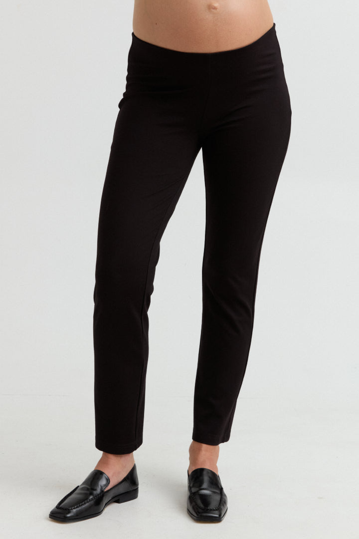 Chic Ponte Maternity Crop Pant (Black) | CARRY