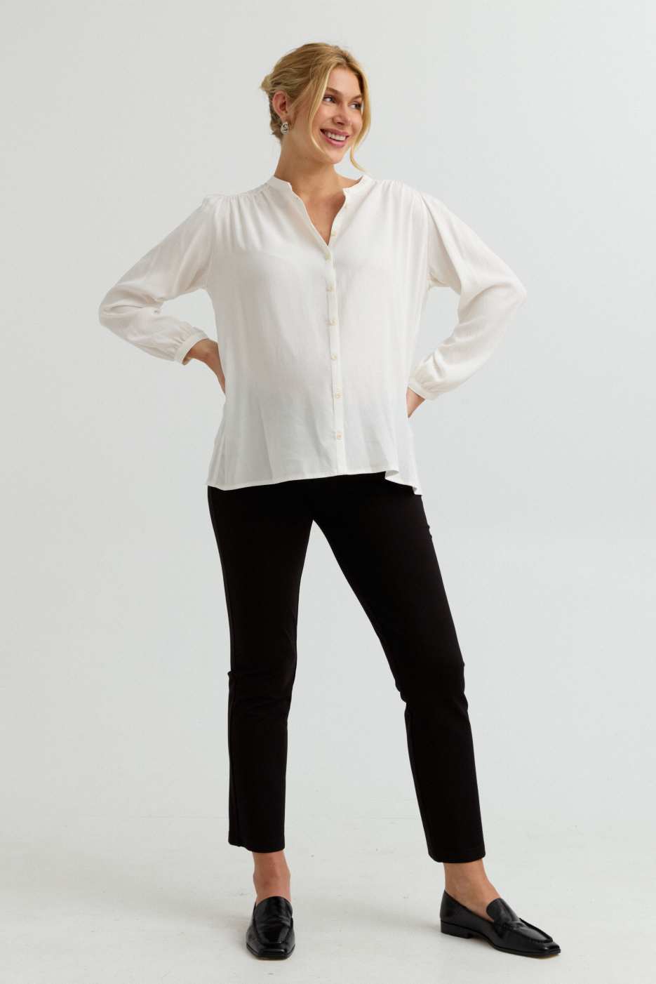 Eden Feminine Button-Up Maternity Shirt (Ivory) | CARRY