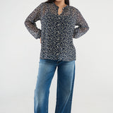 Our new favourite maternity top for now (and beyond)! Designed with feminine gathers at the shoulder and crafted from lightweight chiffon, creating an airy silhouette.