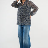 Our new favourite maternity top for now (and beyond)! Designed with feminine gathers at the shoulder and crafted from lightweight chiffon, creating an airy silhouette.