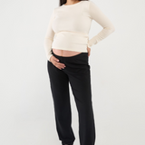 Made from soft, breathable Lyocell fabric, the Everyday Sweatpant sits comfortably below the bump with an elastic waist and ankle cuffs for a secure fit without pressure. The relaxed leg and single back pocket add casual style, while the low-rise design sits comfortably under growing bellies for all-day ease.
