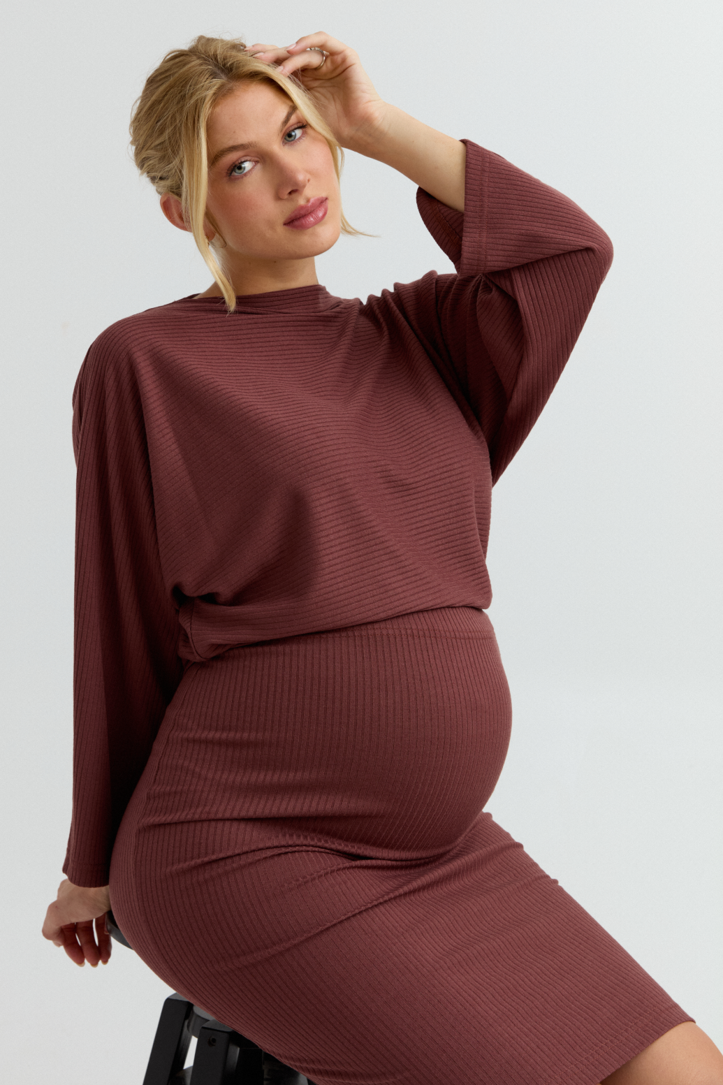 Maternity Ribbed Pencil Skirt (Rose Taupe) | CARRY