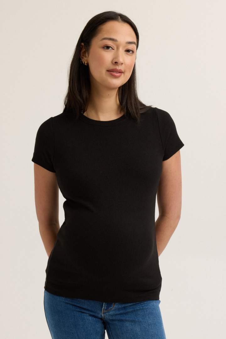 Soft Rib Maternity Short Sleeve Tee (Black) | CARRY