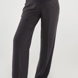 Relaxed Wide-Leg Trouser