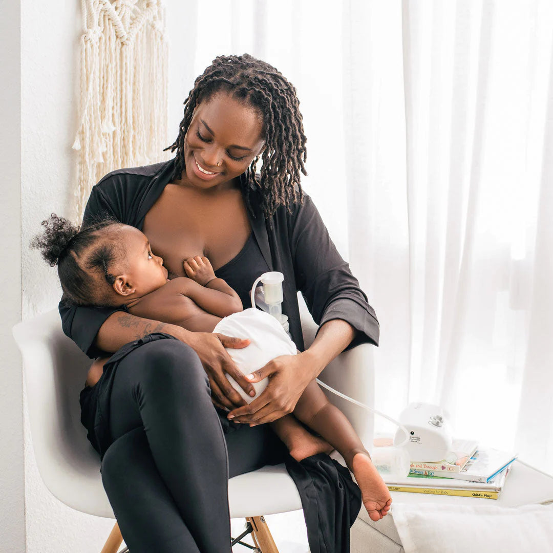 Sublime Hands-Free Pumping & Nursing Bra – Carry Maternity Canada