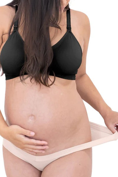 https://carrymaternity.ca/cdn/shop/products/GrowwithMeMaternity_PostpartumThong4.jpg?crop=center&height=600&v=1679416810&width=400