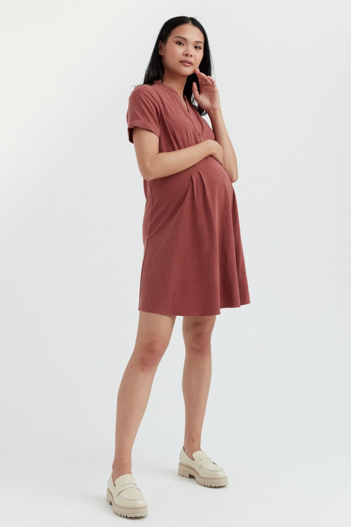 Tencel Pleated Maternity & Nursing Shirt Dress | Redwood | CARRY | Maternity Dresses Canada